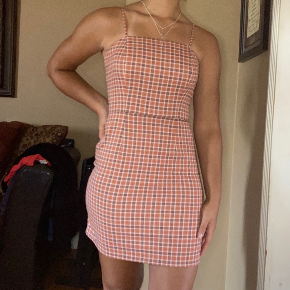 Strap fitted dress
